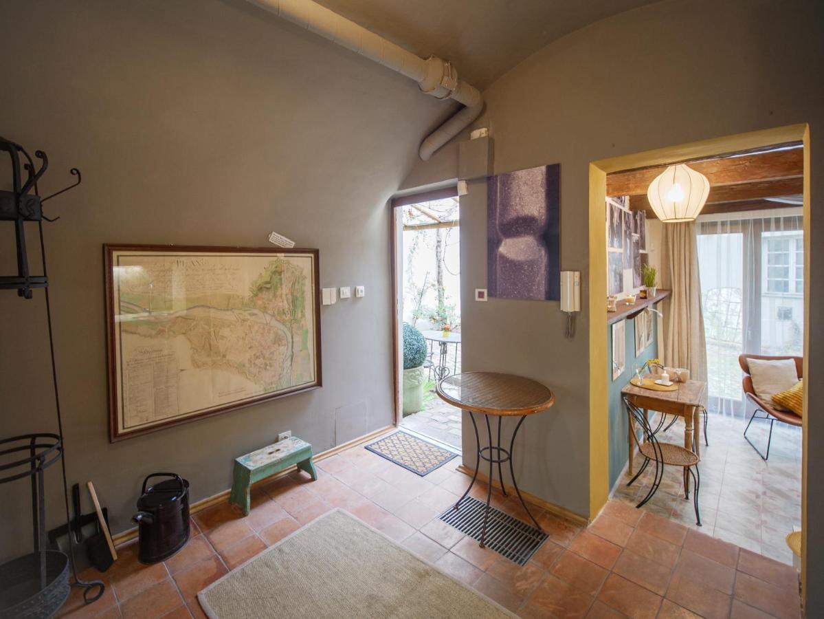 Romantic Nest Under Prague Castle 외부 사진
